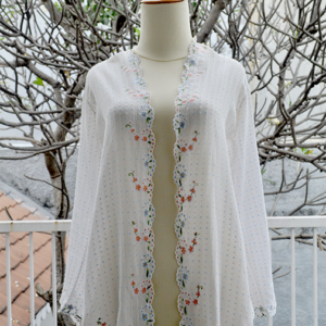 Kebaya Antik Putih Dots