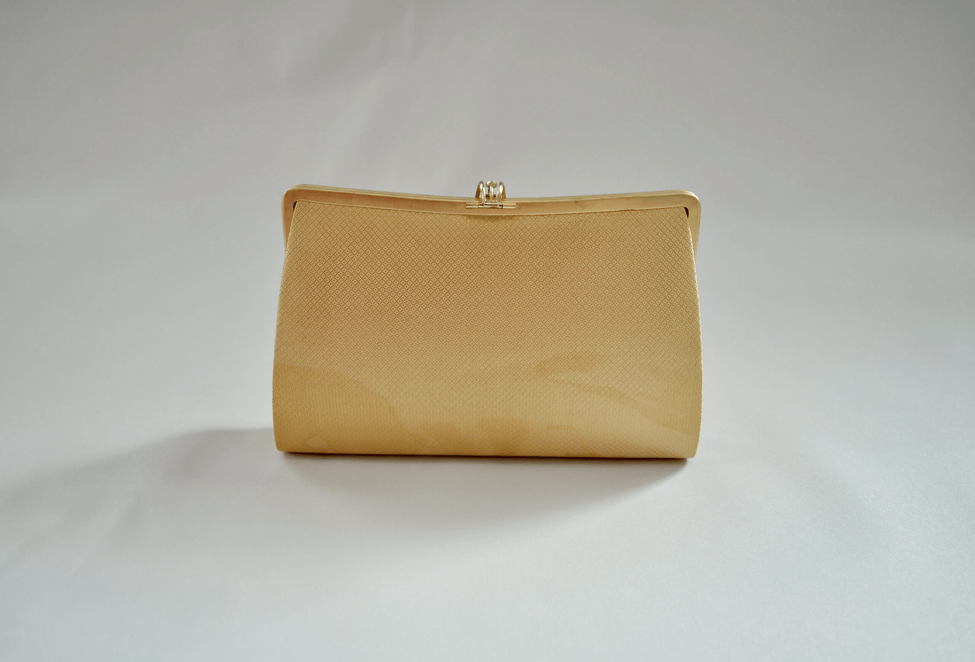 03-Clutch-gold Clutch-gold