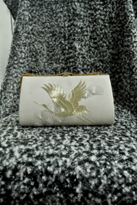 07 - Clutch Gold Cream Angsa Clutch Gold Cream Angsa