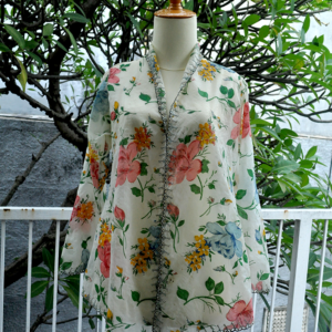 Kebaya Antik Putih - Flowers #2