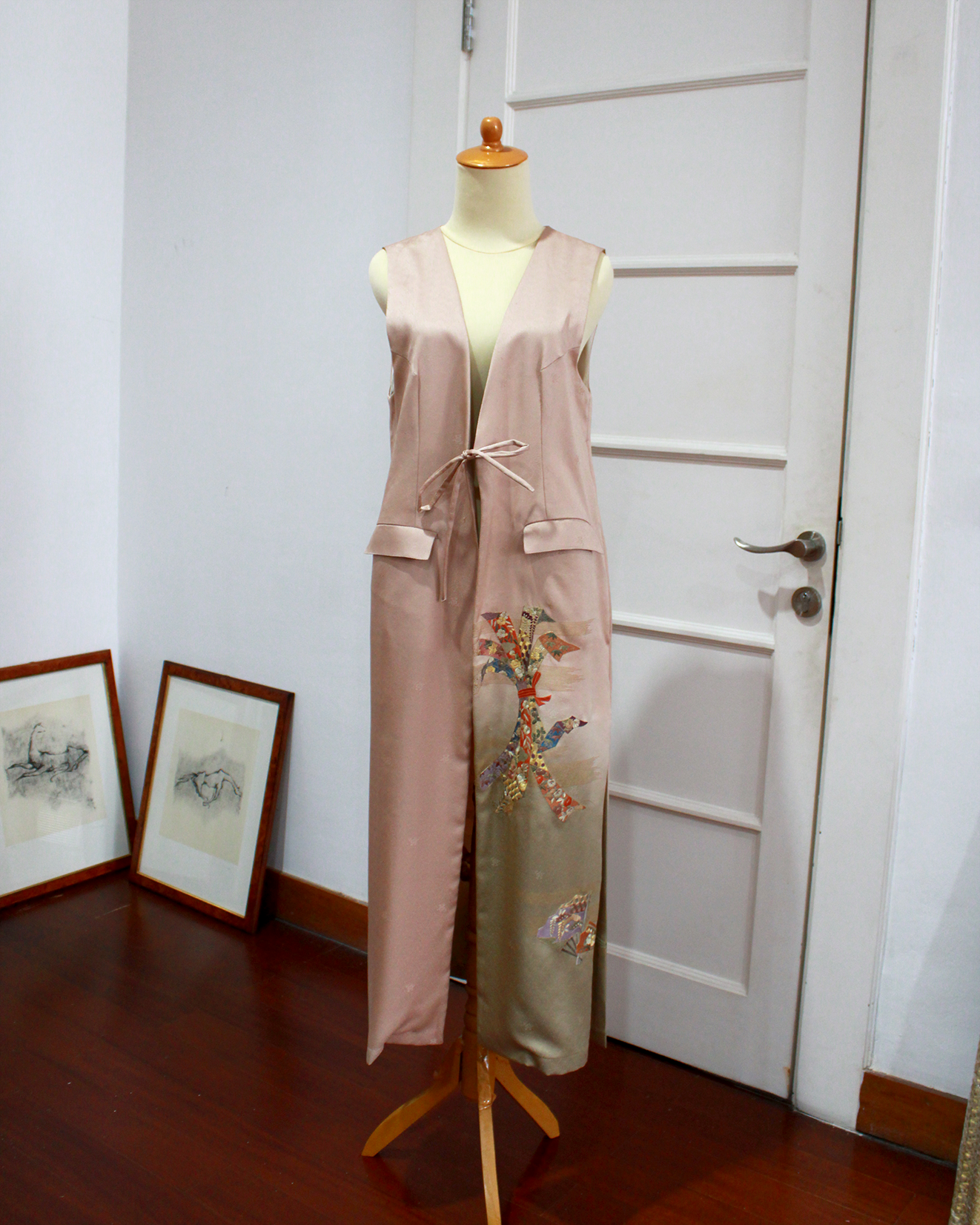 01 - Outerwear Long NS Latte Ribbon Outerwear Long NS Latte Ribbon