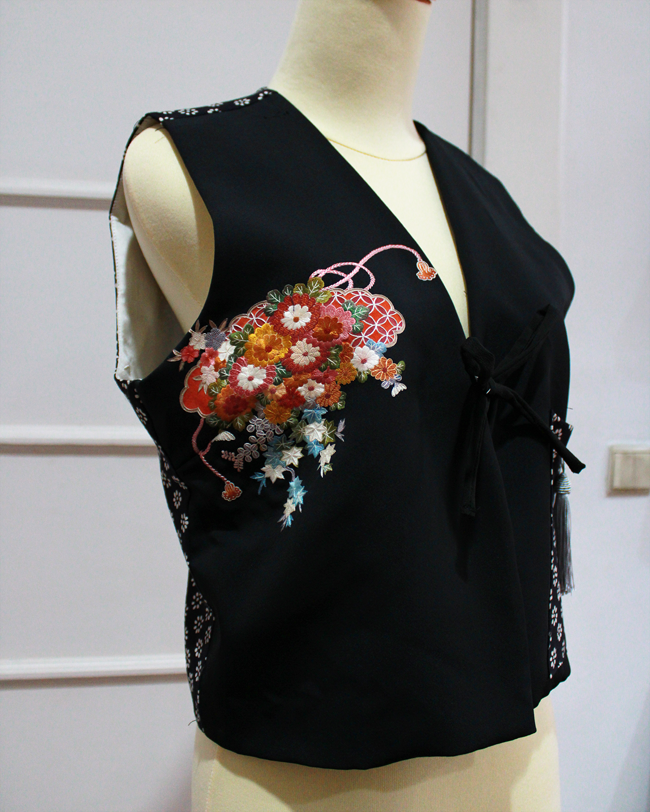 03 - Outer Vest Batik Black Outer Vest Batik Black
