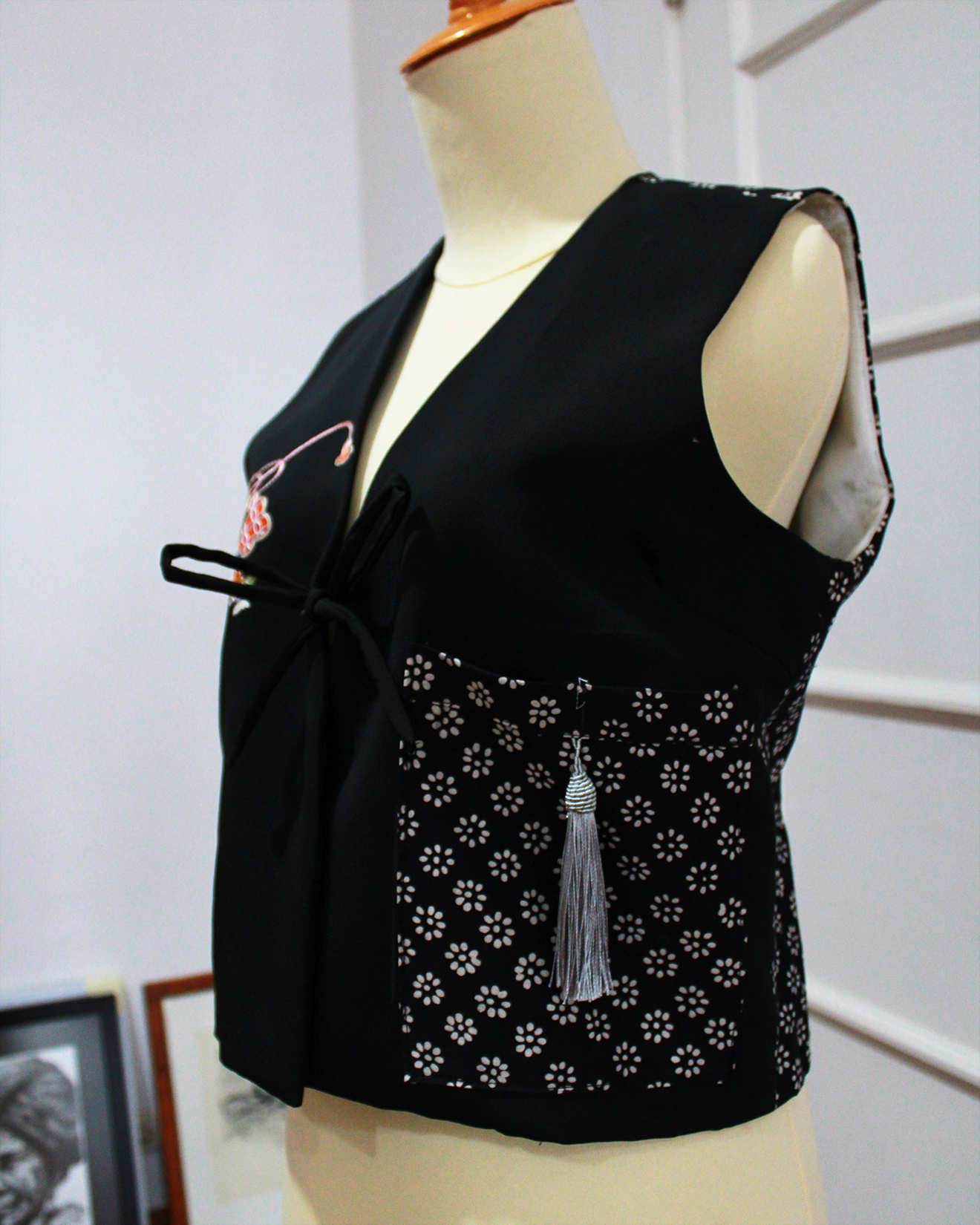 04 - Outer Vest Batik Black Outer Vest Batik Black
