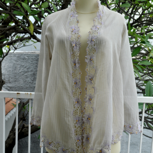 Kebaya Antik Lavender Line