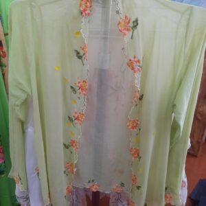 Kebaya Antik Broken White Bunga Ungu