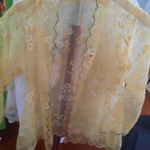Kebaya Antik Kuning Renda